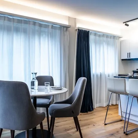 Wunderstay Alpine 303 New With & Mountain View Apartmán *