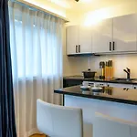 Apartment Wunderstay Alpine 303 New With & Mountain View *
