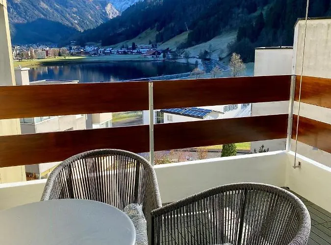 Wunderstay Alpine 303 New With & Mountain View *